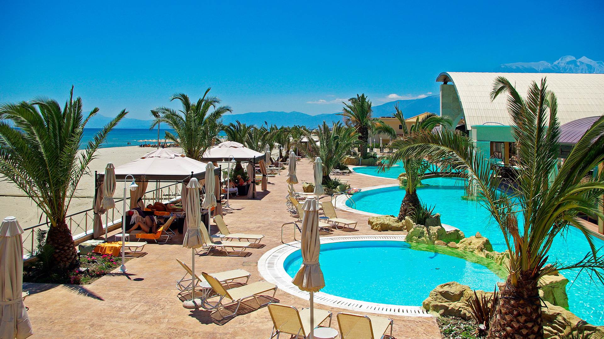 Hotel Mediterranean Village bazen
